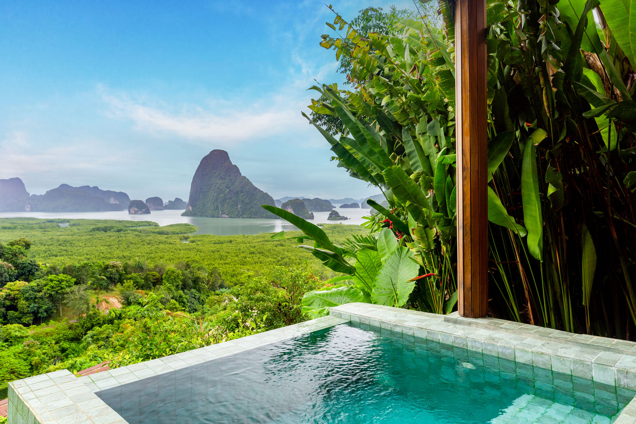 Superior Seaview with Bathtub